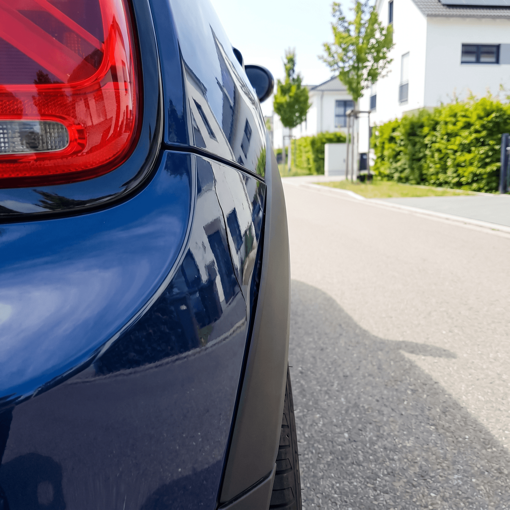 Ultra-realistic_damage_documen_Nano_Banana_Pro_41011